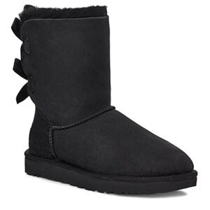 Womens UGG Bailey bow size 9 black boots
